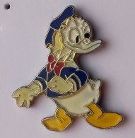 BD42 Pin's DISNEY DONALD Duck Achat Immédiat Immédiat - Disney