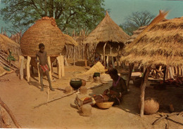 ANGOLA - Cena Num Chumbo (habitação) - Angola