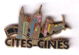 K35 Pin's CINÉMA CITES CINÉS NEW YORK Usa Superbe EGF Signé CORNER Achat Immédiat Immédiat - Films