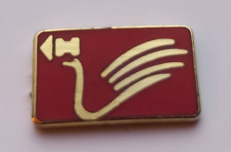 S209 Pin's BANQUE TÉLÉCARTE France Telecom CARTE ROUGE Avec Oiseau Cygne Bird EGF Achat Immédiat Immédiat - France Telecom