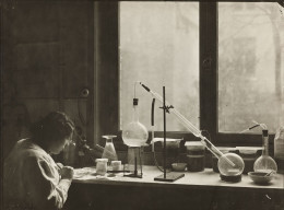 Chimiste Sonia Cotelle Laboratoire Curie Radium Paris 1921 (Photo) - Personnes