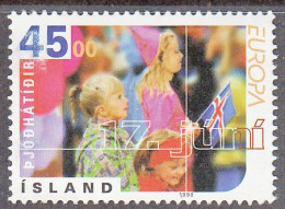 ICELAND  SCOTT NO 860  MNH   YEAR  1998 - Unused Stamps