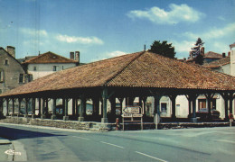 86  CHARROUX HALLE DU XVe SIECLE - Charroux