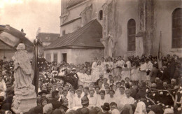 EISENSTADT : UNE CÉLÉBRATION RELIGIEUSE ? / A RELIGIOUS CELEBRATION ? - CARTE VRAIE PHOTO / REAL PHOTO - 1922 (am906) - Eisenstadt