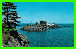 CAMPOBELLO ISLAND, NB - THE FIXED RED LIGHT AT EAST QUODDY HEAD -  PUB. BY AUGUSTUS D. PHILLIPS & SON - - Autres & Non Classés