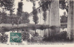 AK 193298 FRANCE - Saint-Benoit - Vue Sur Le Viaduc Du Chemin De Fer - Saint Benoit