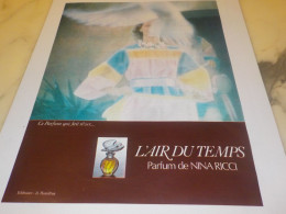 ANCIENNE PUBLICITE PARFUM  L AIR DU TEMPS DE NINA RICCI  1973 - Altri & Non Classificati