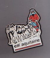 Pin's Elf Aquitaine Chien De Traineau Réf 973 - Carburantes