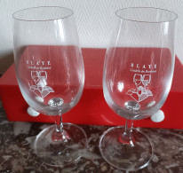 2 Verres à Pied De Degustation, Gravés  BLAYE Citadelle De Bordeaux - Glazen