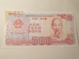 500 Dong - Vietnam - Suriname