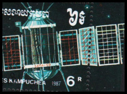 1987. CAMBODGE. SPACE. (Forschungssatellit Elektron 4). Block. Never Hinged. (Michel Block 152) - JF540464 - Cambodge