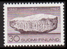 1962. FINLAND. PEOPLES RIGHTS RUNEN 30 M, NEVER HINGED. (Michel 546) - JF540588 - Unused Stamps