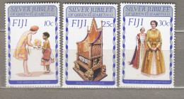 FIJI 1977 QE II Jubilee MNH(**) Mi 358-360 #34304 - Fidji (1970-...)