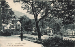 FRANCE - Dauphiné - Uriage Les Bains - Un Coin Du Parc Et Les Villas - Carte Postale Ancienne - Uriage