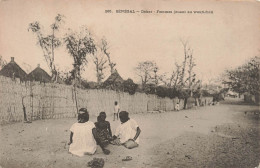 SENEGAL - Dakar - Femmes Jouant Au Wouri Fock - Dos Non Divisé - Carte Postale Ancienne - Senegal