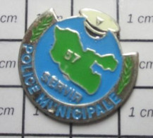 2922 Pin's Pins / Beau Et Rare / POLICE / POLICE MUNICIPALE DU 57 SERVIR - Police