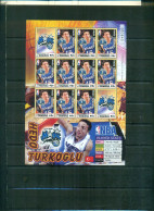 DOMINICA  NBA BASKET HEDO TURKOGLU 1 MINI-FEUILLE DE 12 TIMBRES   NEUFA PARTIR DE 2  EUROS - Dominique (1978-...)