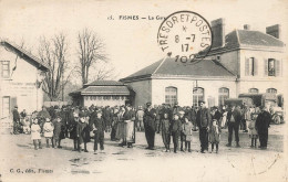 Fismes * La Gare * Ravitaillement Sanitaire * Enfants Villageois - Fismes