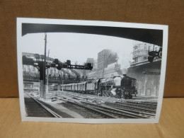 PARIS EST (77)  Photographie  Train Locomotive à Vapeur Photo Jacques RENAUD - Métro Parisien, Gares