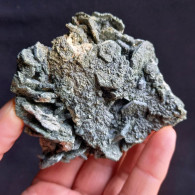 #BRA2.01 Bella PENNINA Var. Di Clinocloro Cristalli (VAl D'Ossola, Piemonte, Italia) - Mineralen