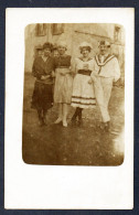 Carte-photo. Jeunes En Costumes De Carnaval. A Identifier - Zu Identifizieren