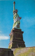 AK 193896 USA - New York City - Statue Of Liberty - Estatua De La Libertad
