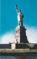 AK 193897 USA - New York City - Statue Of Liberty - Estatua De La Libertad