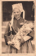 FOLKLORE - Costumes - Jeune Femme De Pougastel-Daoulas - Carte Postale Ancienne - Costumes