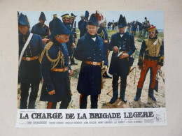 AFFICHETTE De FILM (21 X 27 Cm) : LA CHARGE DE LA BRIGADE LEGERE - Affiches