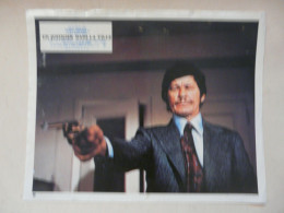 AFFICHETTE De FILM (23,5 X 29,5cm) : UN JUSTICIER DANS LA VILLE - Charles BRONSON - Affiches