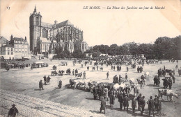 FRANCE - Le Mans - La Place Des Jacobins Un Jour De Marché - Animé - Carte Postale Ancienne - Le Mans