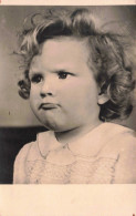 FANTAISIE - Bébés - Fille - Portrait - Carte Postale Ancienne - Baby's