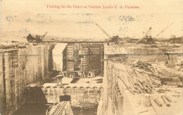 PANAMA   Putting Gates At Gautun Locks - Panamá