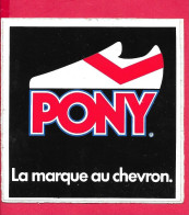 Autocollant PONY LA MARQUE AU CHEVRON VOIR SCANNE  8.5*8.5CM, Chaussure De Sport, Football - Stickers