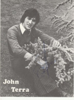 JOHN  TERRA   - WAS  INGEKLEEFT   ZONDER  HANDTEKENING - Autographes