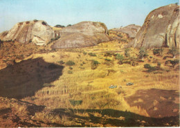 ANGOLA - As Pedras Negras De Pungo-Andongo - Perto De MALAGE - Angola