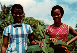 S. TOMÉ E PRINCIPE - Raparigas Da Ilha De S. Tomé - Sao Tomé E Principe