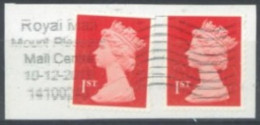 GREAT BRITIAN - QUEEN ELIZABETH II PAIR OF STAMPS WITH POSTAGE SEAL, USED. - Oblitérés