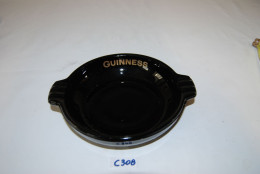 C308 Ancien Cendrier Publicitaire - Guinness - Vidrio