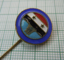 Basketball Federation UAR United Arab Republic EGYPT And SYRIA, Vintage Enamel Pin Badge, Abzeichen (ds1184) - Baloncesto