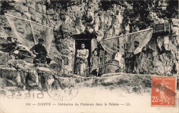 FRANCE - Dieppe - Habitation De Pêcheurs Dans La Falaise - LL - Carte Postale Ancienne - Dieppe