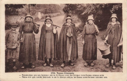 FRANCE - Types Creusois - Des Femmes Travailleuses - Carte Postale Ancienne - Other & Unclassified