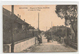 Donatyre Magasin De Madame Martin En Le Haut Du Village Attelage Animée (Avenches) - Avenches