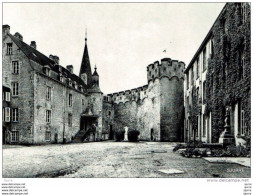 FLORENNES - Le Château Et L'institut Ste-Thérèse - Kasteel - Florennes