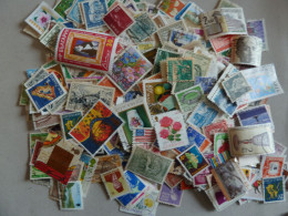 MONDE LOT DE 500 TIMBRES OBLITERES TOUS DIFFERENTS TB - Mezclas (max 999 Sellos)