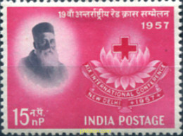 325802 MNH INDIA 1957 CRUZ ROJA - Nuevos