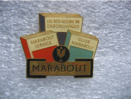 Pin's Du Logiciel Informatique "Marabout". Les Best Sellers De L'informatique. Marabout Service - Guide Marabout - Computers