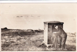 Land'End  Last Letter Box And Longships Lighthouse Phare  Postman Facteur Relevant La Boite  Sennen Penzance 1958 - Land's End