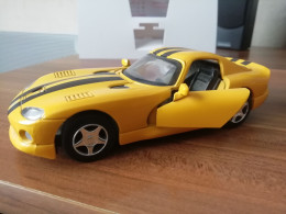 DODGE VIPER VTS - Scale 1:32