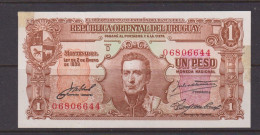 URUGUAY - 1939 1 Peso Circulated Banknote - Uruguay